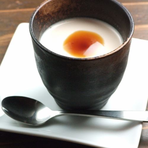 若葉屋名物!!白胡麻プリン