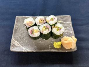 Atemaki——用茗荷和紫苏叶包裹的梅子