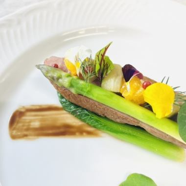 [Lunch Course B] Seasonal vegetables and aged meat course