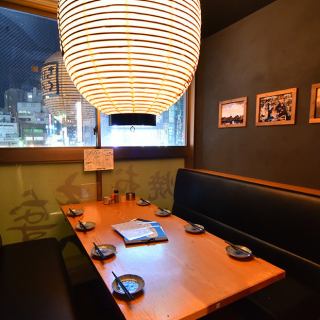 The private room with comfortable high-back sofa seats can accommodate groups of up to 8 people.It is a high-quality space that can also be used for entertaining or business meetings!We recommend using the private room where you can enjoy a girls' night out, drinking party after work, etc. without worrying about the people around you. ♪