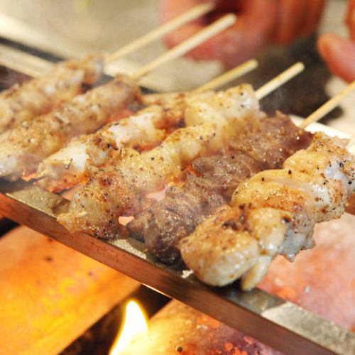 Assorted 6 pieces of hand-made yakitori (Japanese, local chicken)