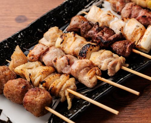 こだわりの地鶏焼き鳥と国産にこだわった焼き鳥！
