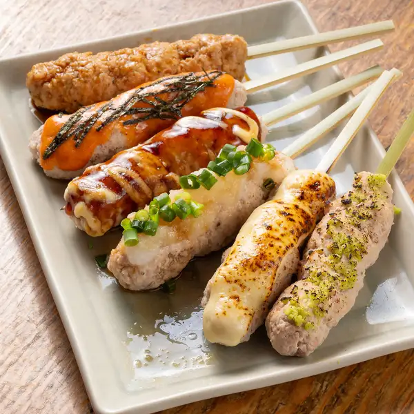 【つくねで一杯!】タレはもちろん、変わり種もご用意!10種類の中から好きな味をみつけ出せ!