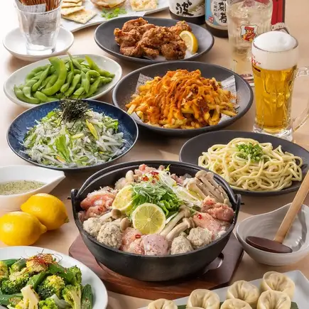 【含生啤！2小时畅饮】<鸡肉柠檬咸盐火锅套餐>，共9道菜，4000日元（含税）