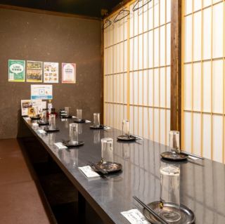 最大200名様まで収容可能な広々とした店内は150名様以上で貸し切り予約も承ります◎各種宴会や会社宴会、同窓会や親しいご友人との飲み会など様々なシーンでご利用ください！混み合うシーズンのご予約はお早めにどうぞ！自慢のお料理や美味しいドリンクと心をこめたおもてなしでお客様の大切な集まりをサポートいたします！