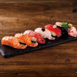 （上）にぎり寿し盛合せ6カン