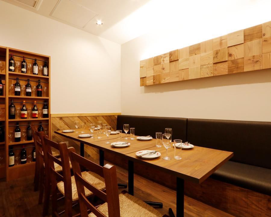 A semi-private room that can accommodate up to 10 people.Can be used in a wide range of situations★