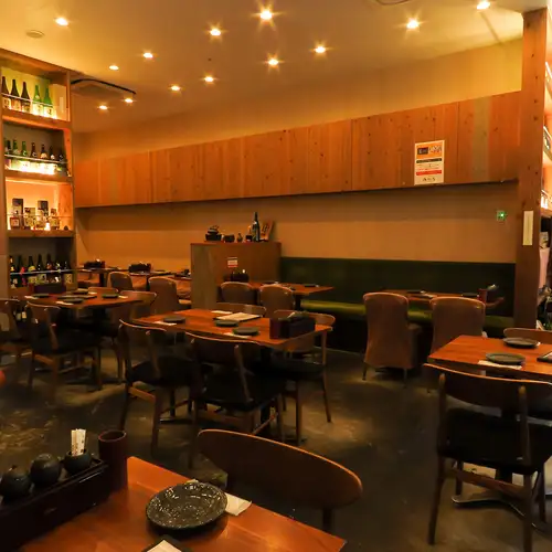 Available for private bookings for groups of 25 to 34 people.