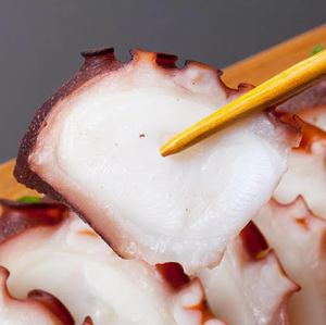 知床産タコのお刺身