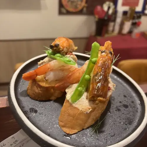生赤海老と鯖のリエットのブルスケッタ