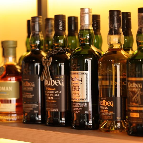 『ウイスキー』は150種類を超える圧巻の品揃え。