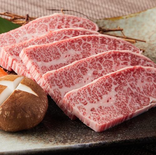 香ばし旨味とろけるカルビ