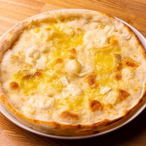 飴色玉ねぎのゴルゴンゾーラのピザ