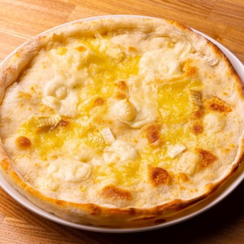 飴色玉ねぎのゴルゴンゾーラのピザ