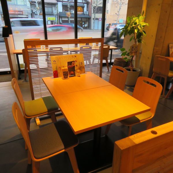 [For various banquets and girls' gatherings!] This table can accommodate small to large groups! We also offer course meals, so please use it to suit the occasion!