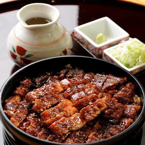 名古屋名物「ひつまぶし」