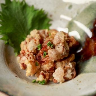 銀皮砂ずりのカリカリ揚げ