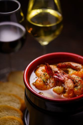 海老ときのこアヒージョ 1,078円(税込)