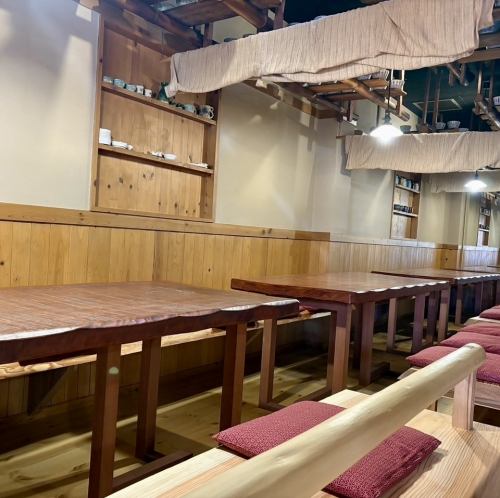 <p>ランチタイムには多彩なメニューが揃い、忙しい日常にほっと一息つける瞬間を提供します◎美味しい料理と共に、素敵なひとときをお楽しみください！</p>