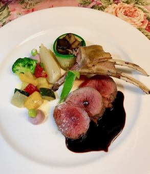 [晚餐]羊肉晚餐套餐6,600日元（需预约）