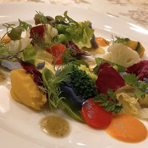 Dishes that celebrate seasonal ingredients and wine