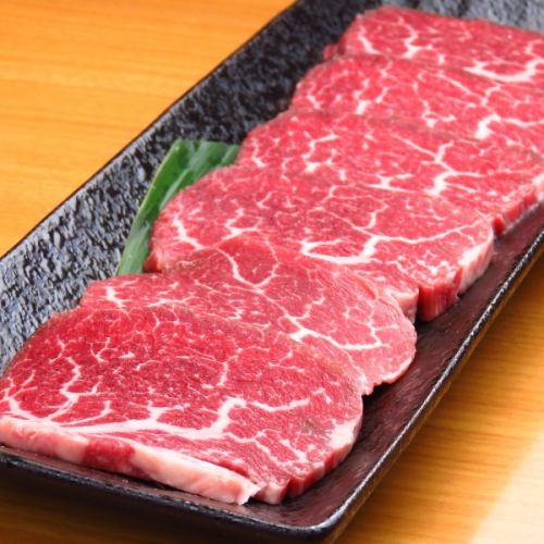 絶品のお肉料理を各種ご用意しております