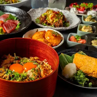 美桜鶏×柚子卵の親子丼!生も2.5h飲み放題《●-美桜鶏-●》ブランド鶏の一品料理♪全8品5000円