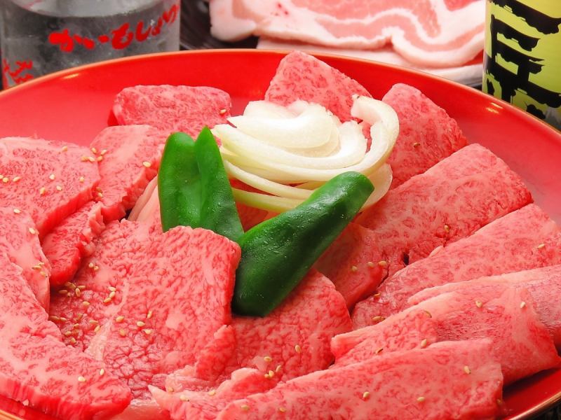 Enjoy Japanese black beef! Assorted Japanese beef