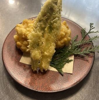 Corn and asparagus tempura