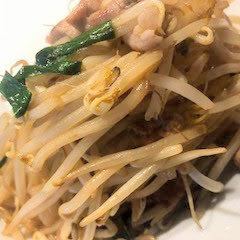 Stir-fried heaping bean sprouts
