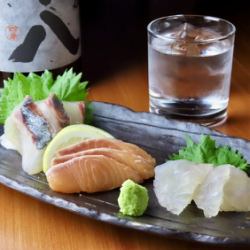 Assortment of three types of sashimi