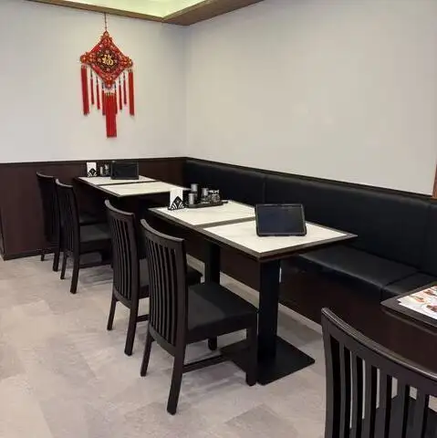 総席数66席を誇る広々とした店内は、大人数でも快適にご利用いただけます。飲み放題もあるので、各種宴会やパーティーに最適♪友人や家族との楽しい時間をお過ごしいただけます。特別な日やイベントにもぴったりで、美味しい料理と共に思い出に残るひとときをごゆっくりとお楽しみください。