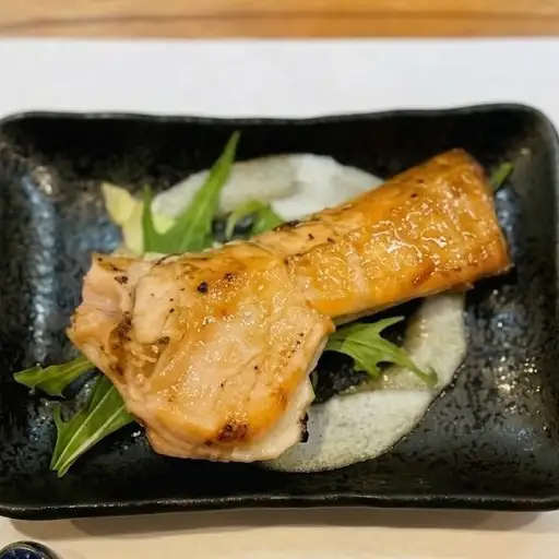 飲み放題とデザート付きの充実コース!料理とドリンクを心ゆくまで楽しんで◎
