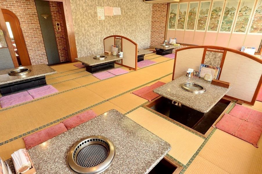 大人数での宴会やお食事会にも安心♪お座敷の大広間がございます。食べ放題となっておりますのでご予算に合わせた宴会が可能です♪小さなお子さま連れのお客様でも安心して焼肉をお楽しみいただけます♪