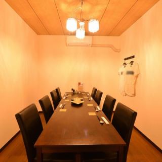 You can enjoy a small banquet in a private room.
