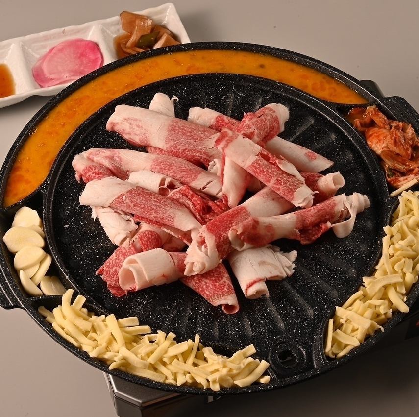 サムギョプサルを始めとした自慢の韓国料理をお楽しみください！