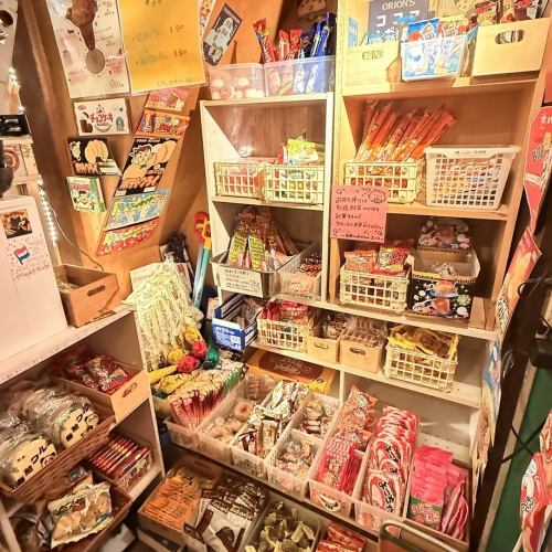 100種類の駄菓子たち