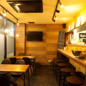 We have 5 seats at the counter! It is recommended to stop by alone or have a date ☆ Please use it.