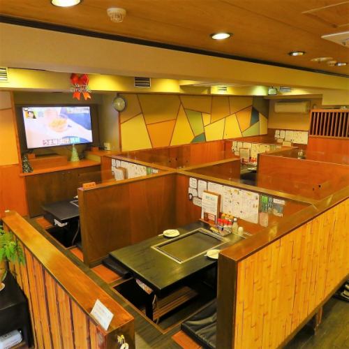 <p>The bright and calm atmosphere of the restaurant ◎ The table seats are spacious, making it a relaxing space for families.We will do our best to satisfy many people!</p>