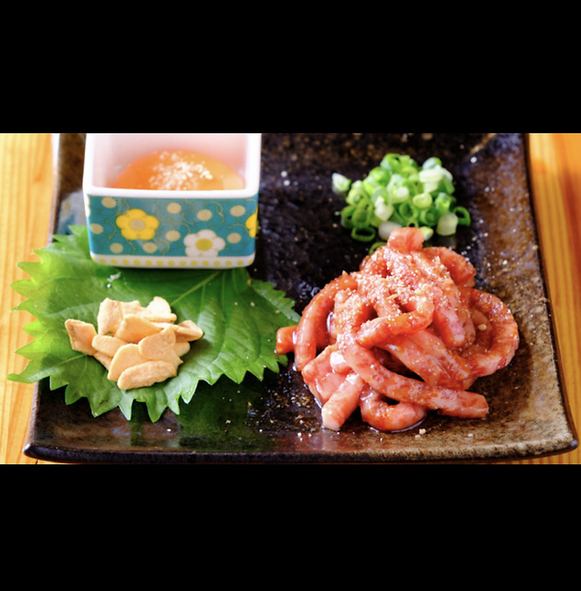 阿波牛の贅沢、和牛ユッケで至福のひととき！