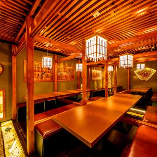 Please enjoy the slow passage of time in a Japanese atmosphere.The indirect lighting and Japanese decorations create a high-quality adult space! We have a variety of seating options, so you can enjoy yourself no matter who you come with or how many times you come.