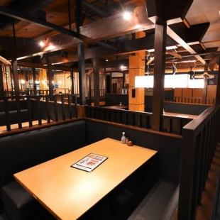 【BOX seat】 4 persons × 7 table