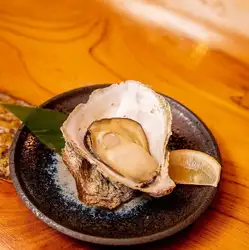 ＜広島県産／かきむすめ＞　焼き牡蠣 1ケ