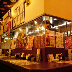 慢慢地一个人。 .. ..您可以在浦和的Yakitori居酒屋享受无限畅饮！