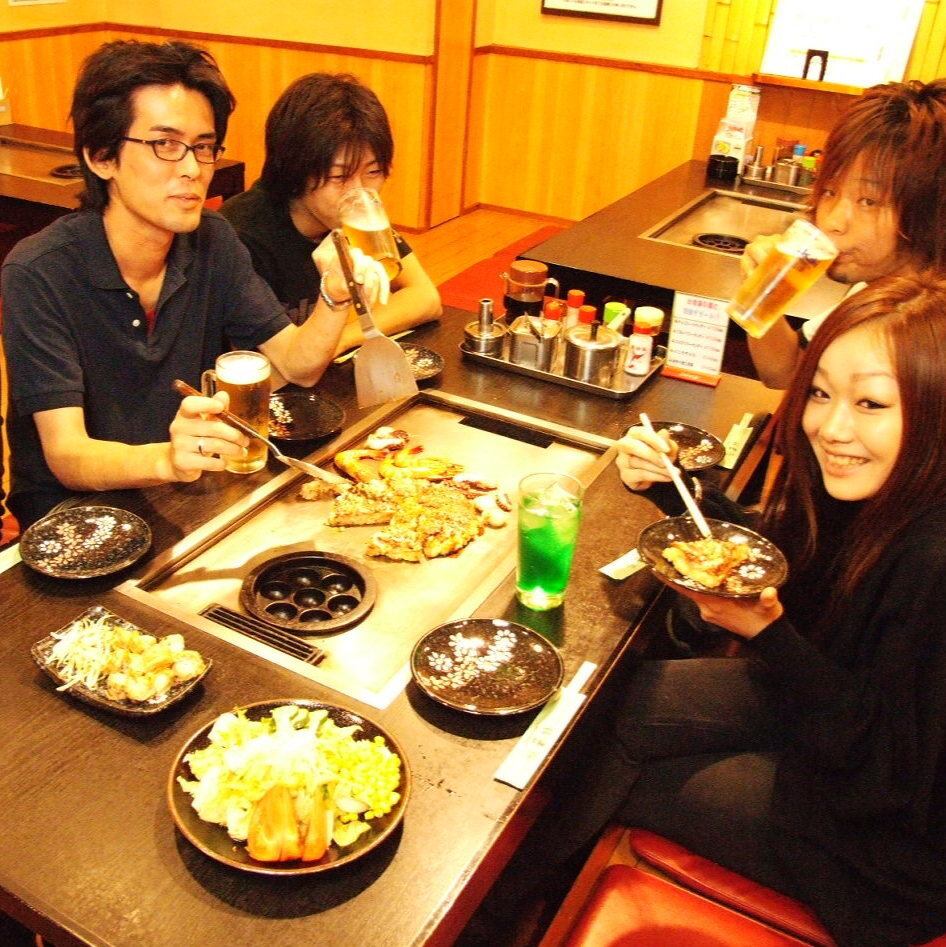 學生專屬! 3000日圓即可享用無限量大阪燒和文字燒,以及無限量軟飲!