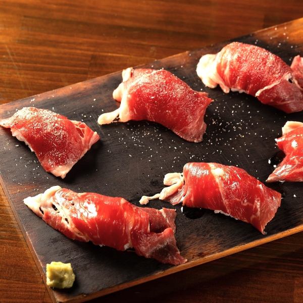 <Meltingly delicious> Meat sushi 1,650 yen (tax included)