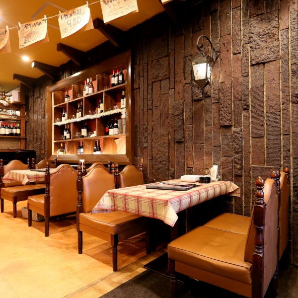You can have a drink with your friends, and you can also use it as a couple or a girls-only gathering because it has a fashionable space.It can be used in various situations.
