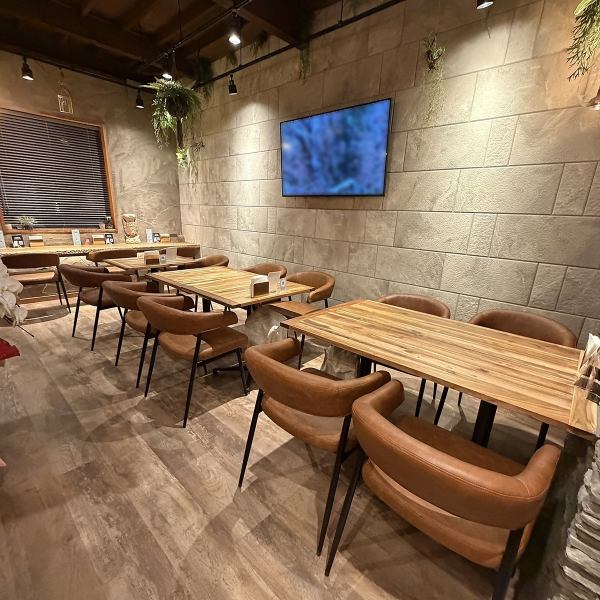 ≪様々なシーンや人数でご利用いただけます◎≫少人数の飲み会や女子会から大人数の宴会やパーティーまで様々な利用シーンに対応しています◎カウンター席とテーブル席があり、会食やデート、記念日等に最適。最大32名までの貸切も可能です◎ランチや少人数の女子会はもちろん、大人数での各種宴会にぜひご利用ください☆