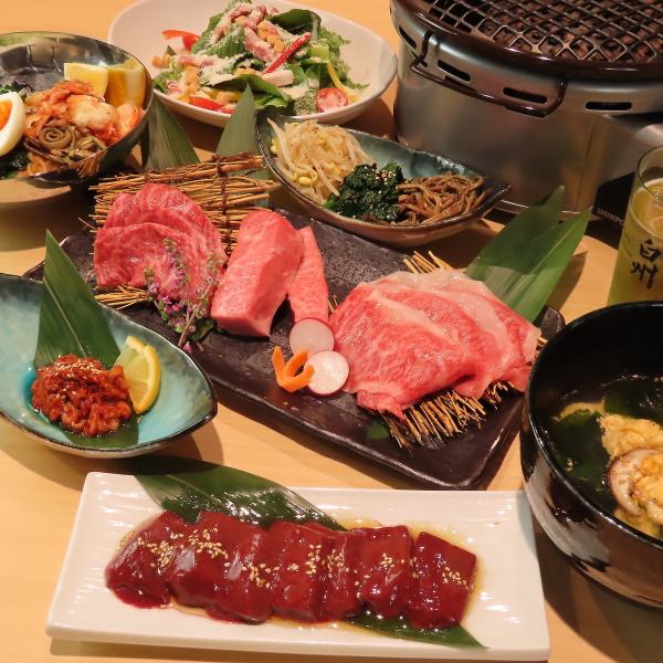 麺でる厳選コース自慢のお肉が贅沢揃い♪2時間飲み放題付き⇒5,000円