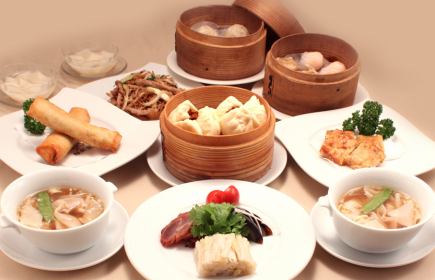 午餐【點心套餐】春捲、蒸煮點、小籠包等9道菜,延續開幕以來的美味